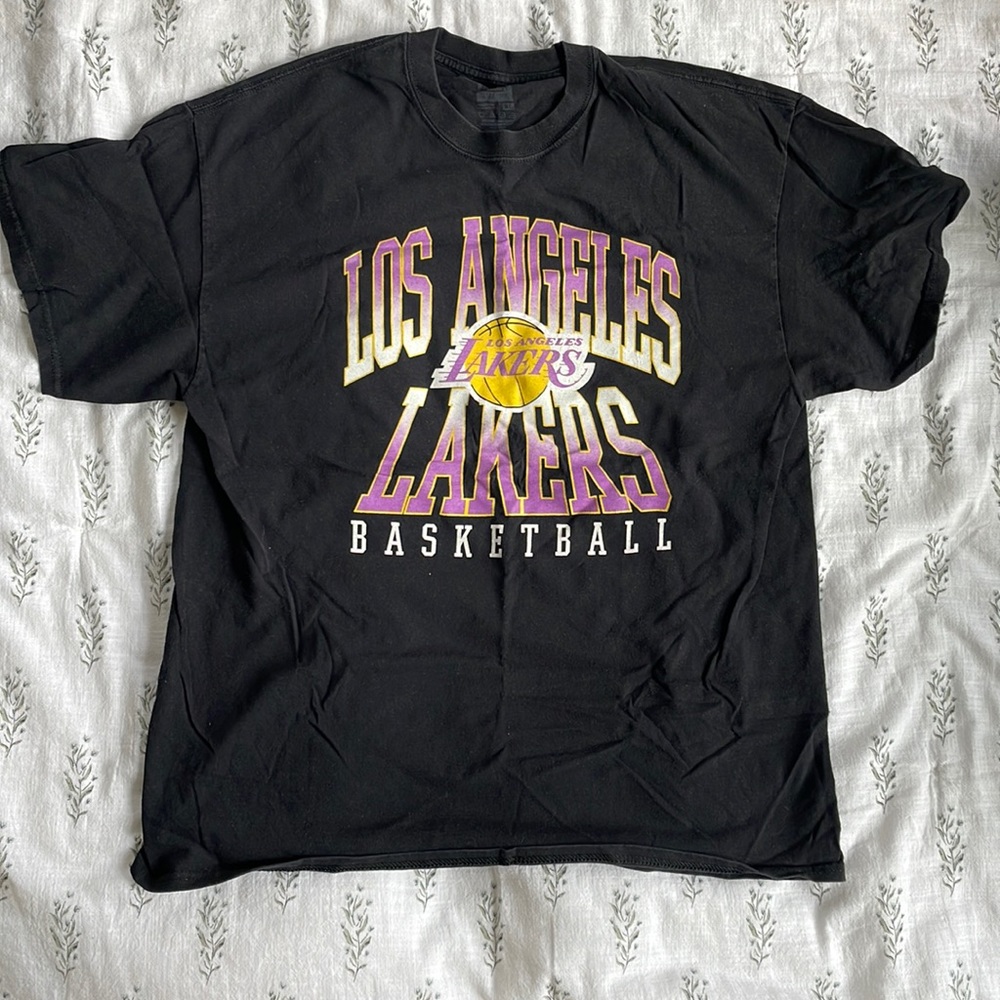 Lakers tee